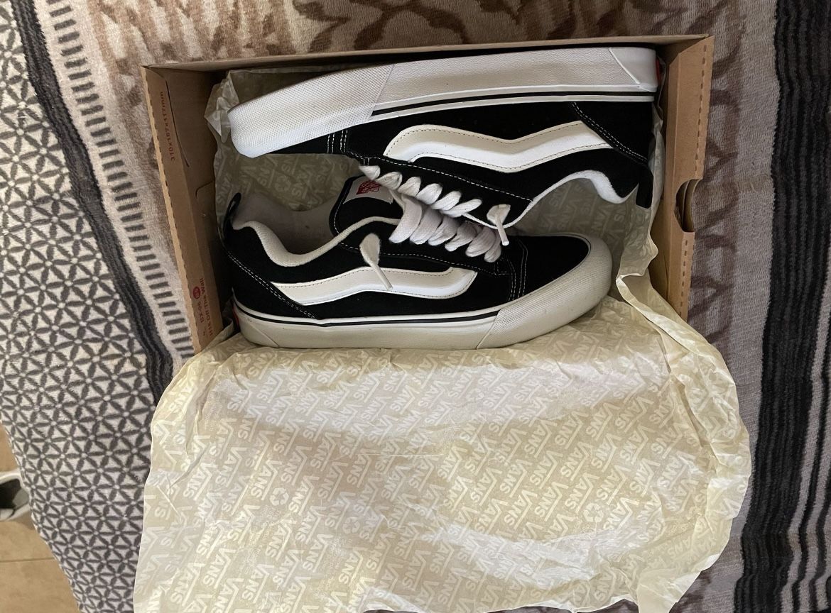 Vans Knu Skool
