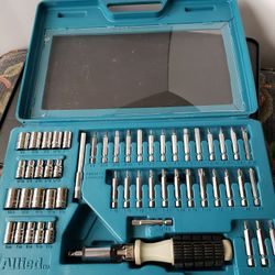 Rachet Screwdriver/Socket Set