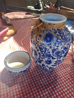 Chinese ceramic vase