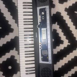 Yamaha YPT-210 61 Key Full-Size Electronic Keyboard Piano With Power Adapter   Product Detail  •                   Brand: Yamaha   •                  