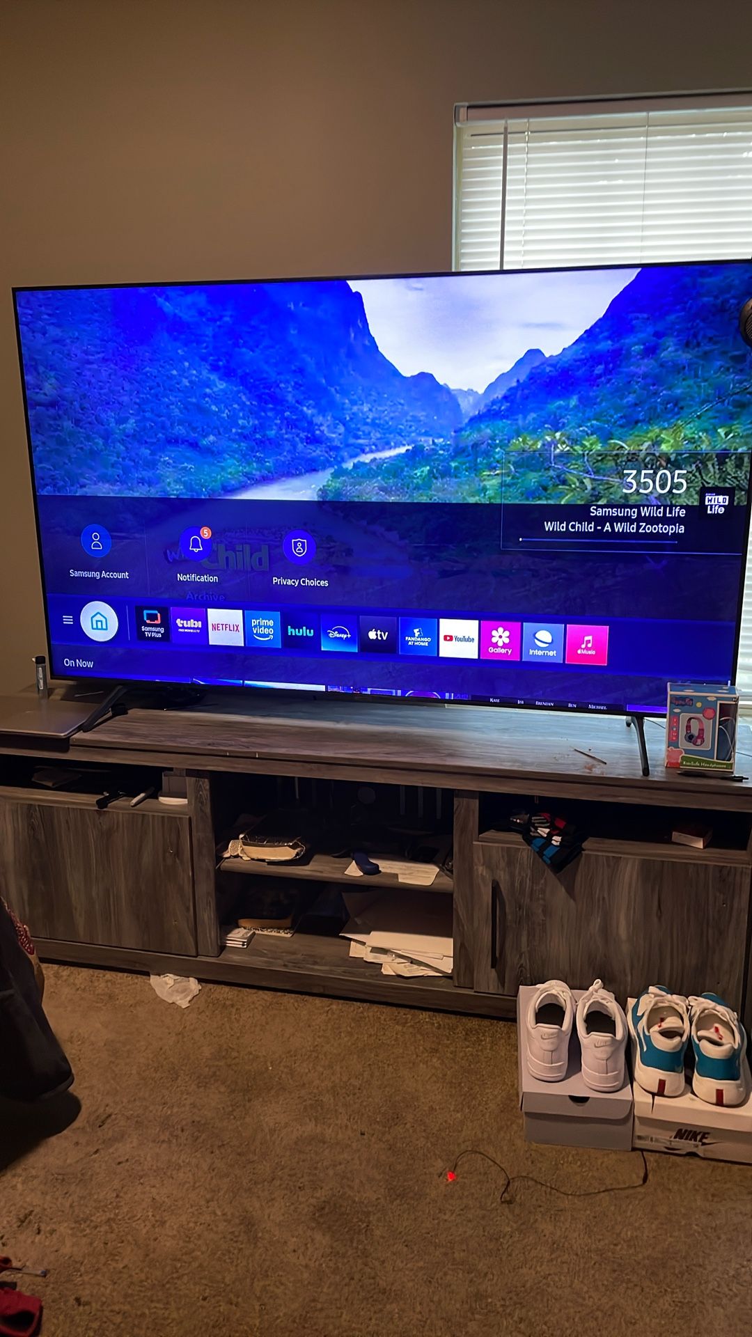 Samsung 75’ Tv And Stand 
