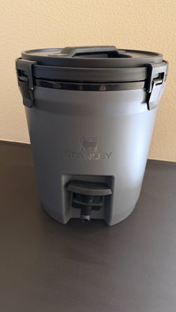 New Stanley 2 Gallon Jug $40 price is firm