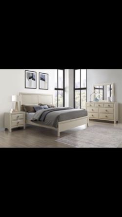 BRAND NEW COMPLETE BEDROOM SET FOR $650!!
