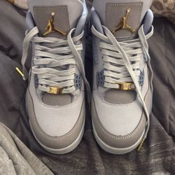 Jordan 4 UNC Tar Heels PE Player Exclusive 