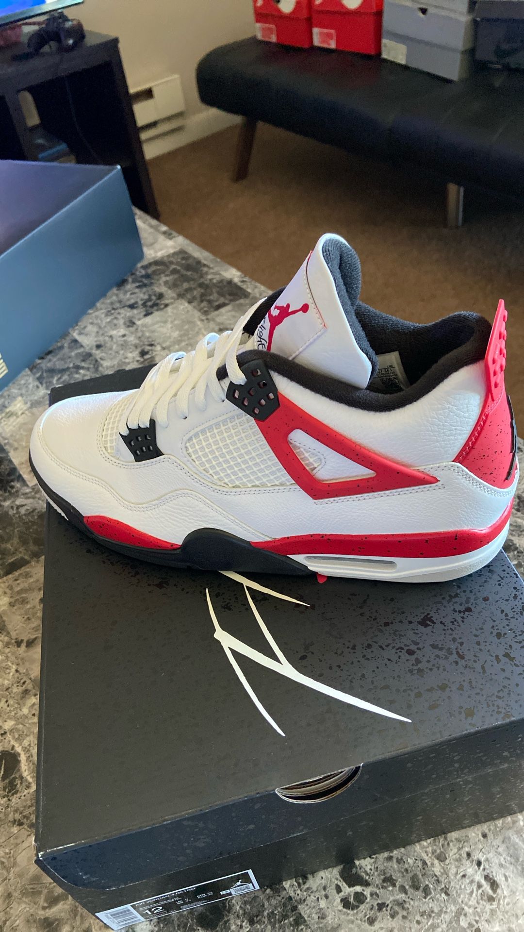 Air Jordan 4 Retro Red cement