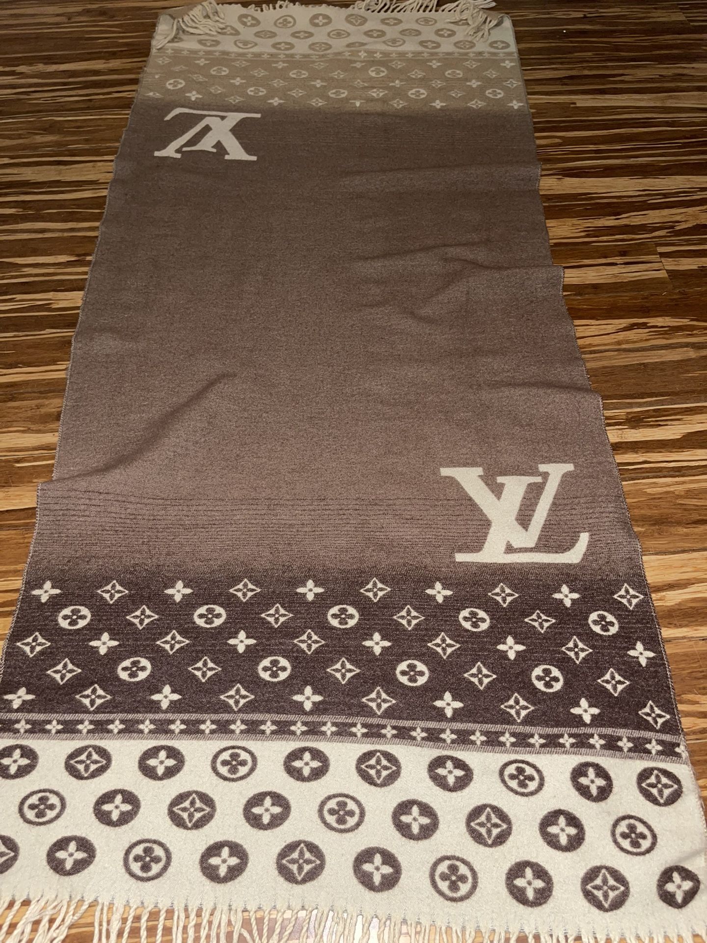 Louis Vuitton Scarf