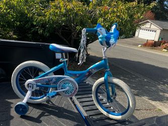 Child Kid Children Bike Disney Frozen 16” Wheels With Training Wheels Bicycle Tricycle Trike in Good Condition I’m
