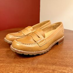 Timberland Light Brown Leather Loafer Lug Sole Slip-On Shoes- Size 6m Womens