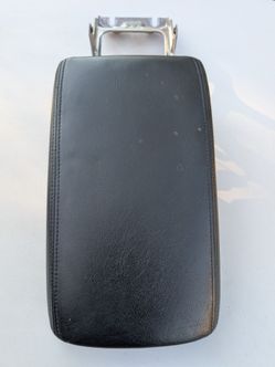 2009-2014 Acura Tsx Oem Center Console Armrest Assembly
