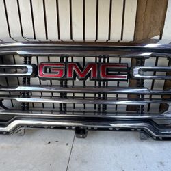 GMC Sierra 1500 Grille Part