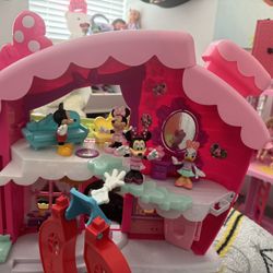 Mini Mouse House 