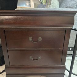 Samuel Lawrence Nightstand (1)