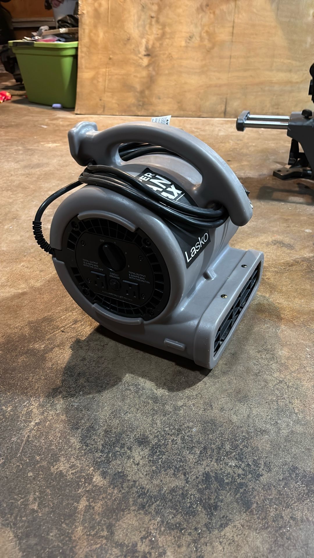 Lasko Super Fan Max