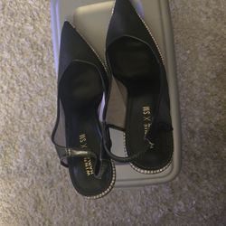 Winnie Harlow x SM Heels