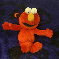 Talking Singing Hugging Elmo