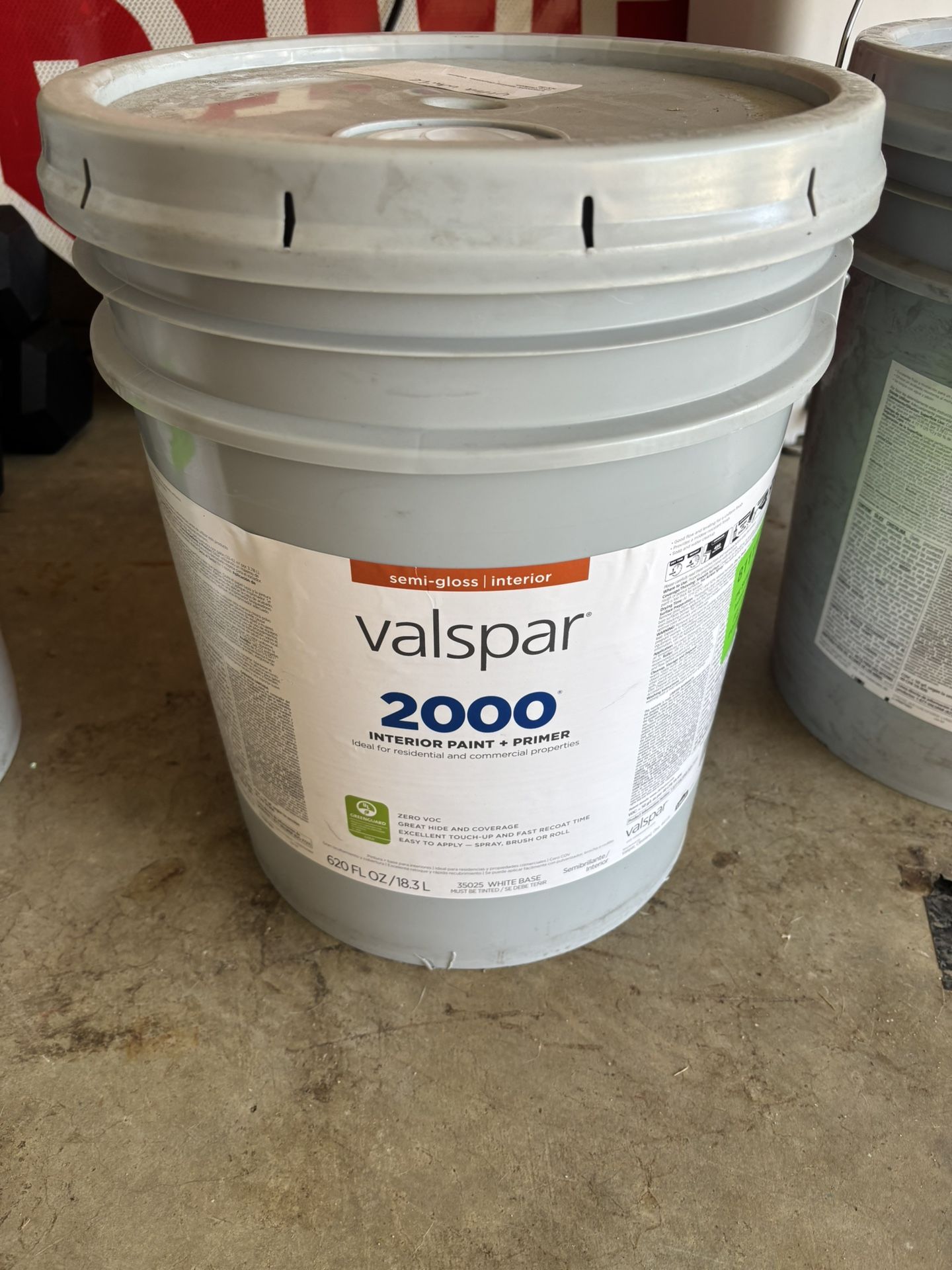5 Gal Paint White/Grey