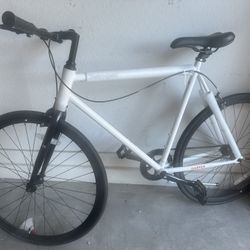 RETROSPEC WHITE BICYCLE 