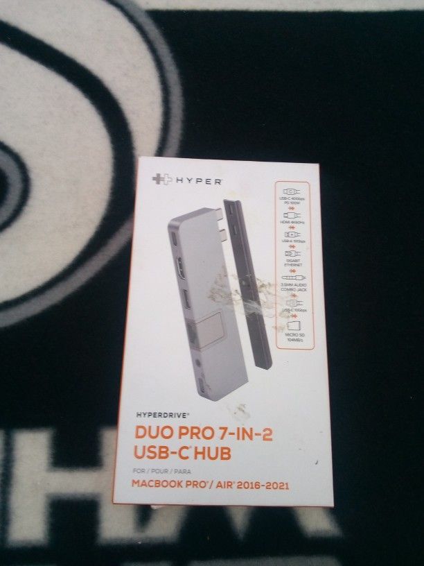 Hyper Drive Duo Pro 7-in-2 USB -C -HUB .