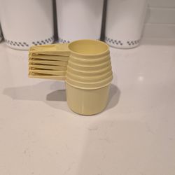 Vintage Tupperware Measuring Cups 