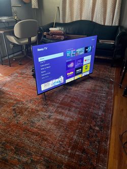55” smart Roku tv