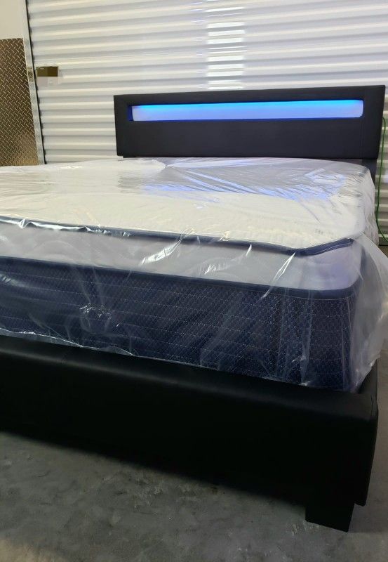 NEW QUEEN PILLOW TOP MATTRESS and BOX SPRING. Bed frame not included π