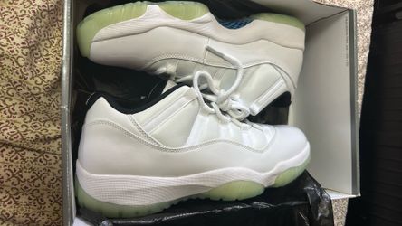 Air Jordan 11 Retro Low OG "Bleached Coral" Men's Size 12