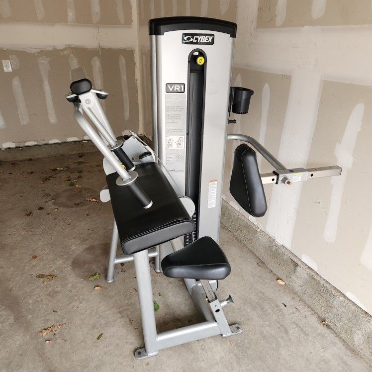 Cybex Vr1 Work Out Machine