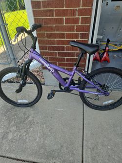 Diamondback bicycle