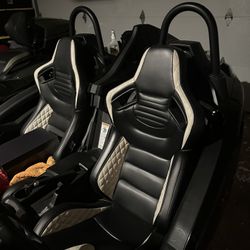 Polaris Slingshot – Black – ONLY 1,200 Miles – Excellent Condition