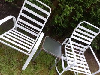 Durable Chairs Set -Mint Cndtn