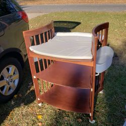 Changing Diaper TABLE ... 