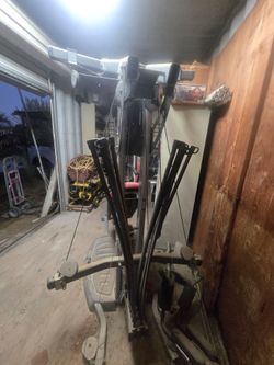 Solo flex exercise machine