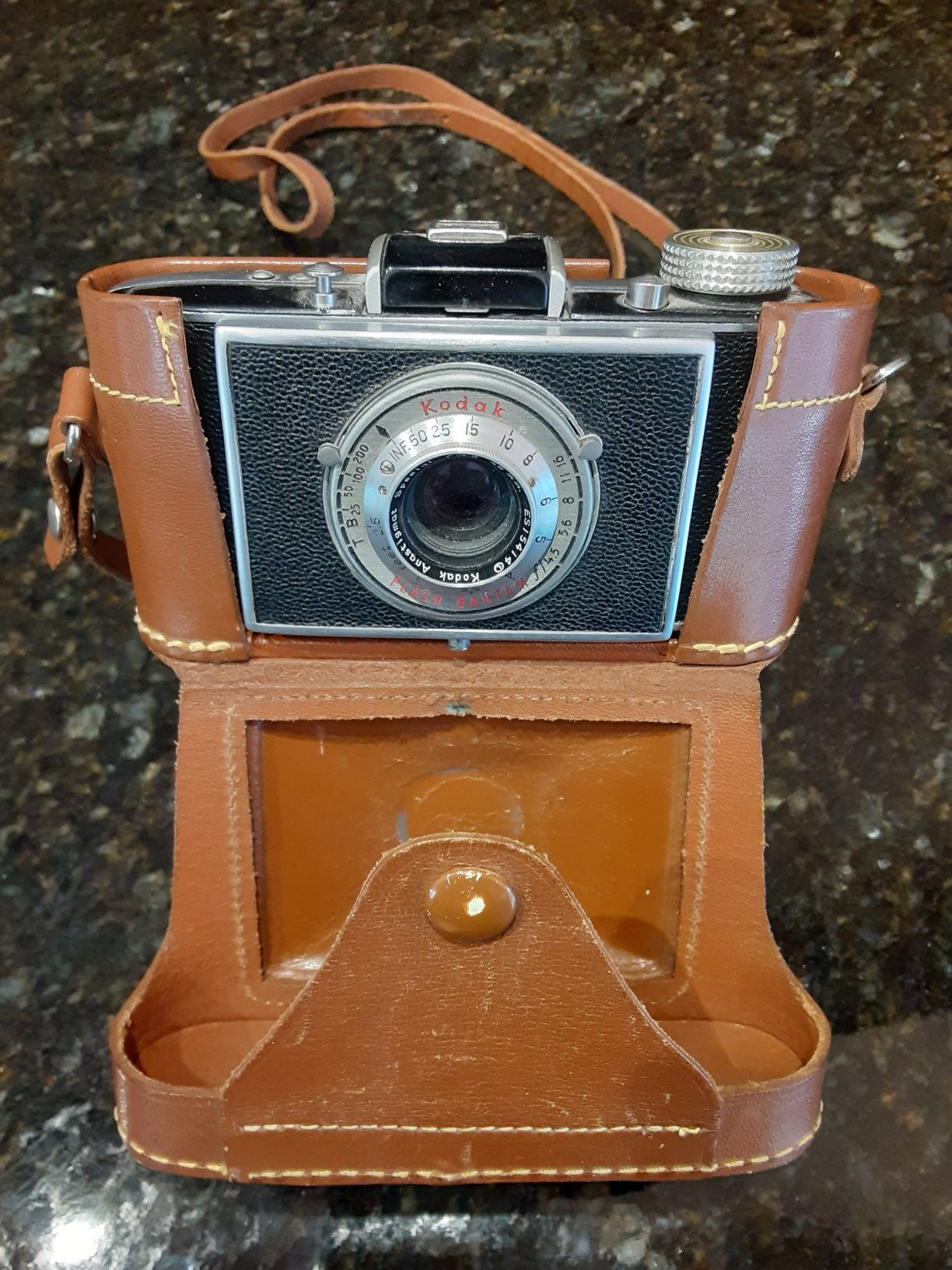 Vintage Camera, Kodak, Flash Bantam Special w/case