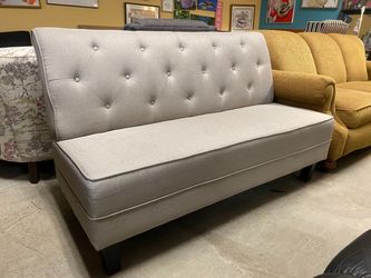 ROSEVERA Light Grey Tufted Fabric Bench