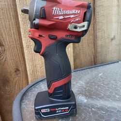 Milwaukee M12 Fuel