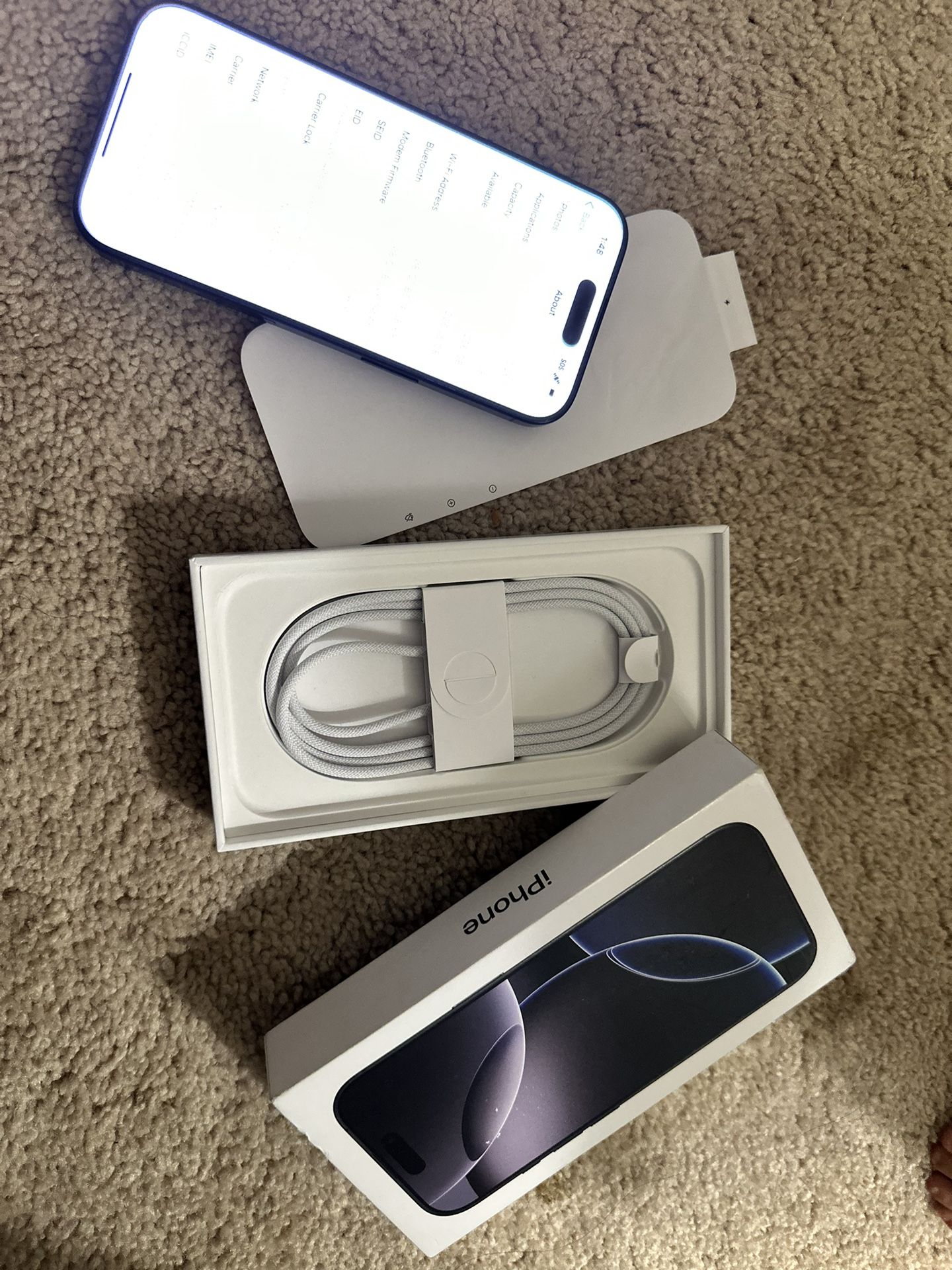 Iphone 16 Pro 256 GB - Open Box