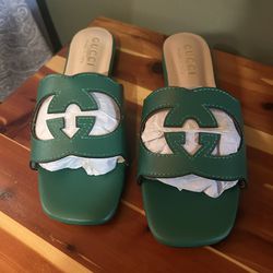 Gucci Interlocking G Cut-out Leather Slides Sandals Size 37 Green
