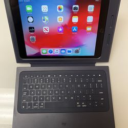 Apple iPad 6 Gen 32GB Space Grey + Logi Keyboard Case 