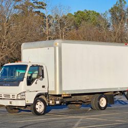 2007 Isuzu NPR LIFTGATE / BOX TRUCK  · FLEET MAINTAINED !