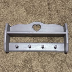 heart shelf with hooks