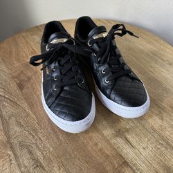 Guess Sneakers 9.5