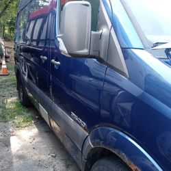 2008 Dodge Sprinter Engine and Transmission for Sell both for 7500