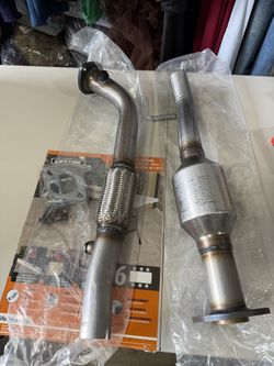 Catalytic Converter Flex Pipe For 02-06 Toyota Camry 2.4L L4 