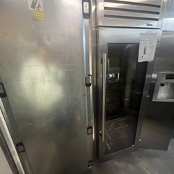 Refrigerator And Freezer Columns 60” 