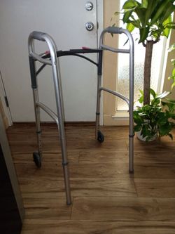 Walker like new