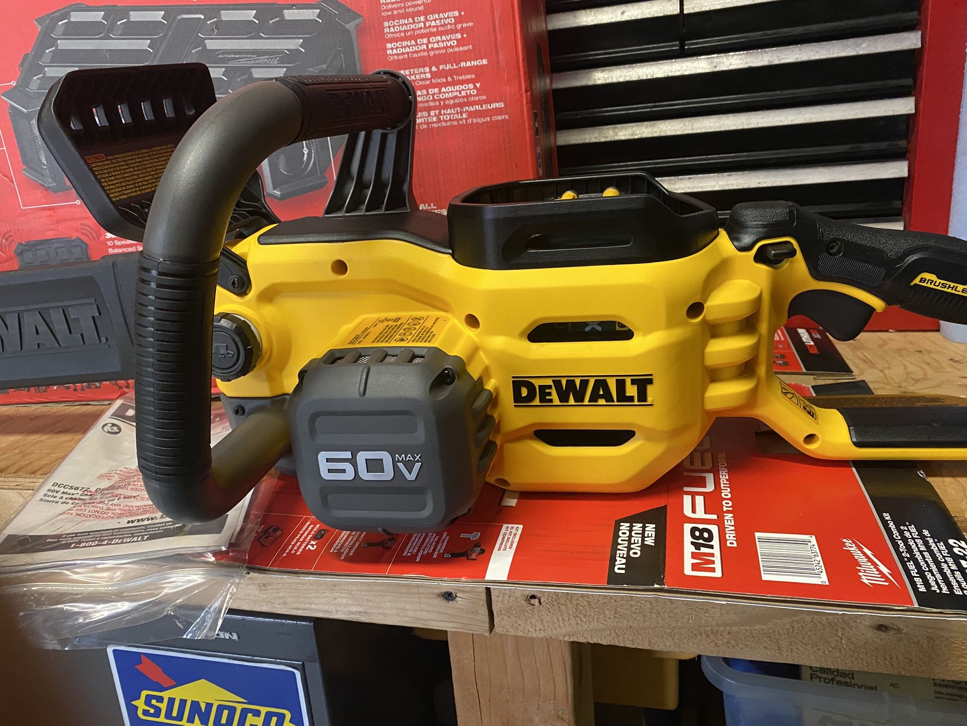 DEWALT 60V MAX CHAIN SAW #DCCS677 And BATTERY 9.0 Plus CASE BRAND NEW OUT THE BOX NEVER USED (( Check It Home Depot Price )) Read Below