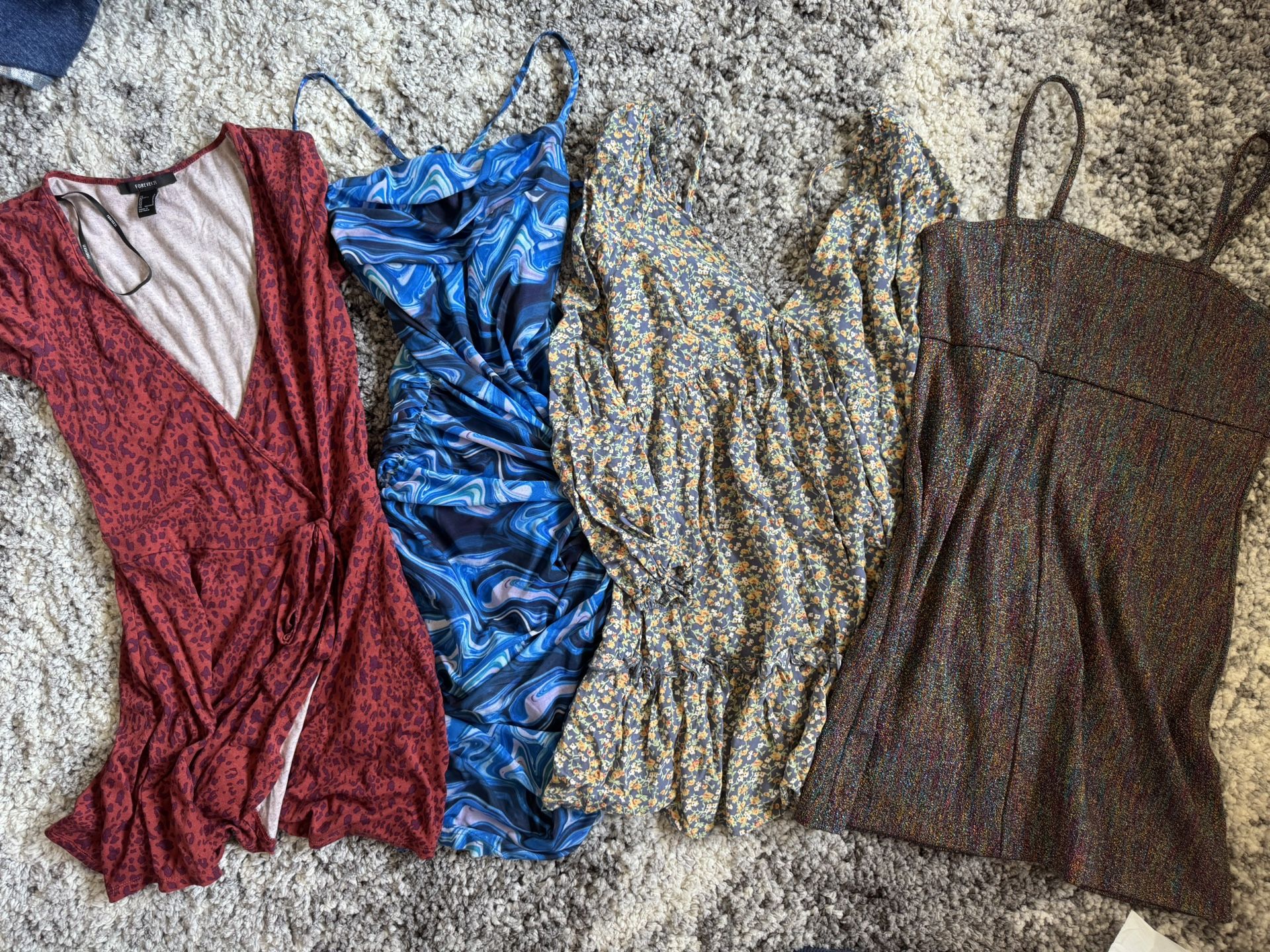Set Of 4 Women’s Dresses