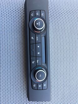 Bmw e90/e92/e93/m3 heating and air-conditioning control module with seat heated option