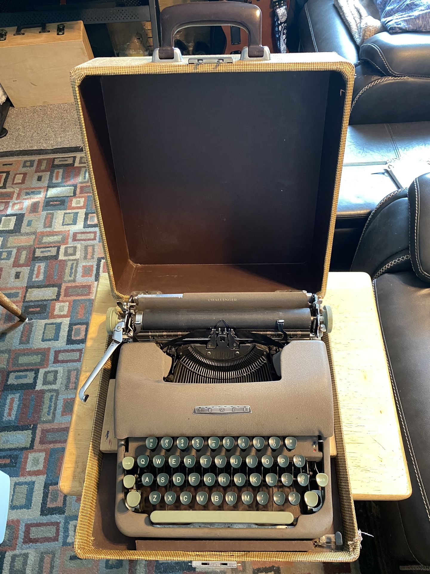 1950's Tower Challenger typewriter