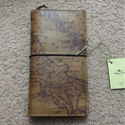 Patricia Nash Signature Map Wallet New 